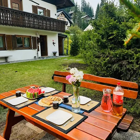 In & Out At Heinrich *