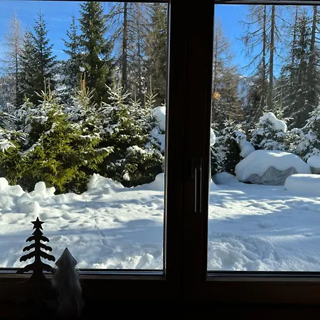 In & Out At Heinrich Apartament *