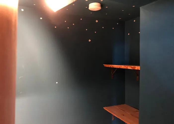 In & Out At Heinrich Apartament *