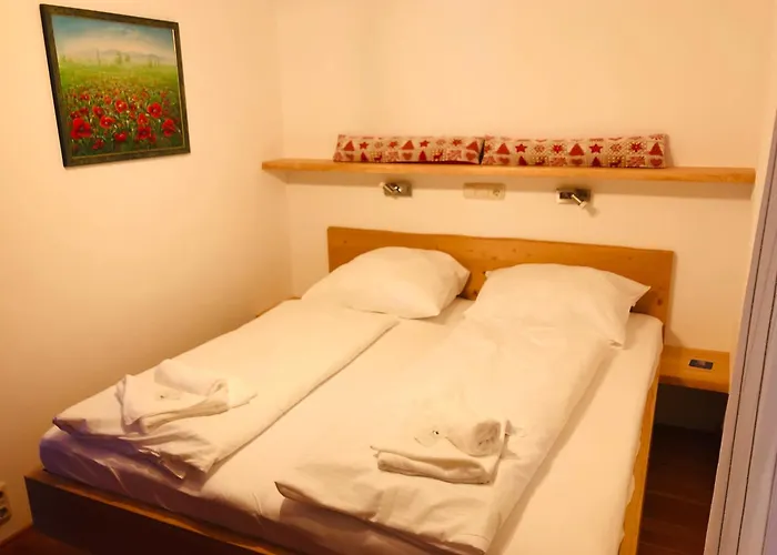 In & Out At Heinrich *