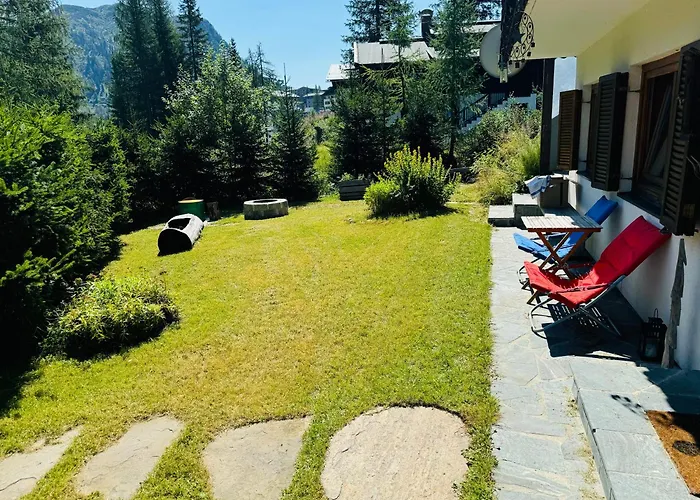 In & Out At Heinrich *