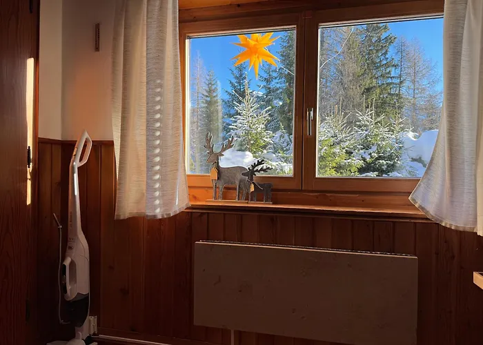 In & Out At Heinrich Apartament